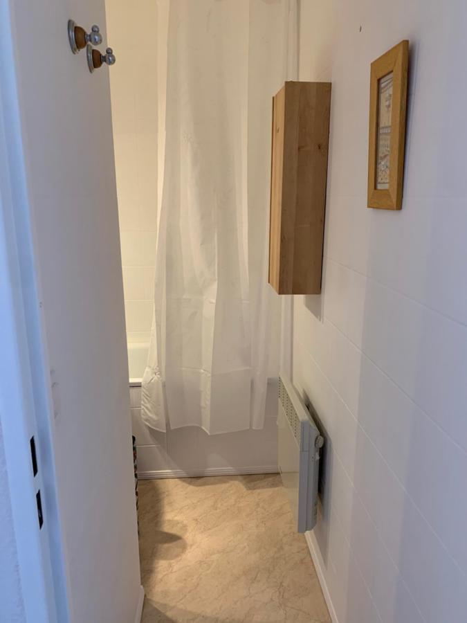 Val De Llous I 40 Apartment Sainte-Leocadie Bagian luar foto